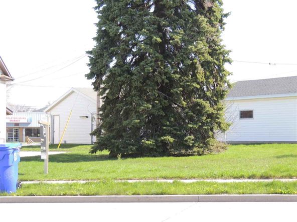 1827 W Wisconsin Ave, Appleton, WI 54914